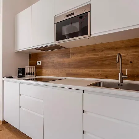 M4 White Monolocale Moderno, Curato E Confortevole *